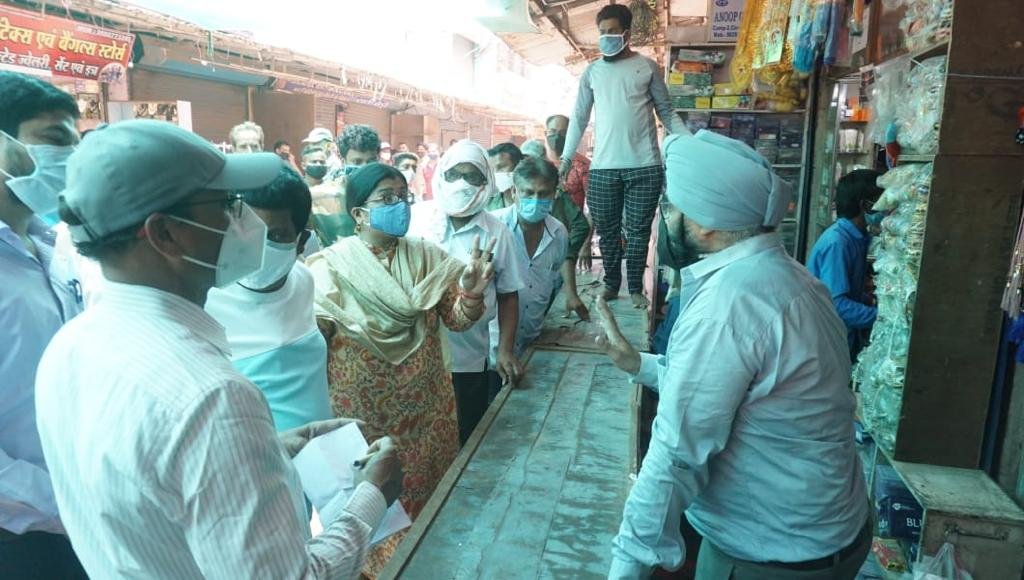 निगम और पुलिस की संयुक्त कार्रवाई, कहां और क्यों... 10 निगम और पुलिस की संयुक्त कार्रवाई, कहां और क्यों...