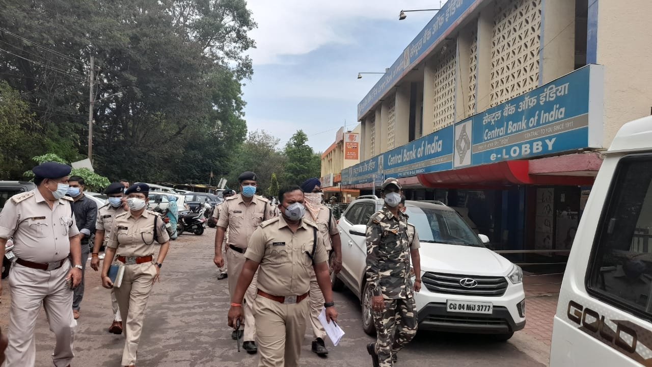पुलिस अधीक्षक ने सामाजिक सुरक्षा में किया यह बढ़िया काम... 8 पुलिस अधीक्षक ने सामाजिक सुरक्षा में किया यह बढ़िया काम...