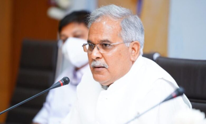 मुख्यमंत्री भूपेश बघेल ने ड्राइवर की पिटाई करने वाले SP को हटाने के दिए निर्देश 1 मुख्यमंत्री भूपेश बघेल