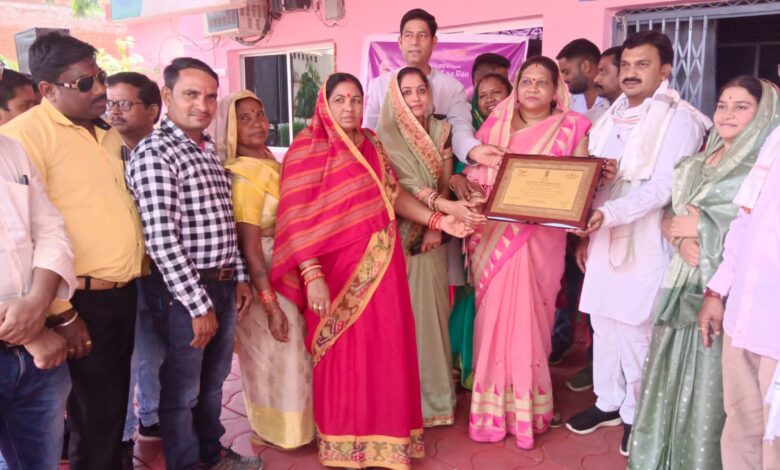 पंचायती राज दिवस के अवसर पर ग्राम पंचायत जेवरा सिरसा को मिला पुरस्कार... 1 पंचायती राज दिवस के अवसर पर ग्राम पंचायत जेवरा सिरसा को मिला पुरस्कार...