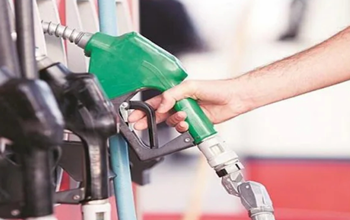 Petrol Diesel Prices : क्रूड के भाव में मामूली गिरावट, चेक करें आपके शहर में भी सस्‍ता हो गया पेट्रोल-डीजल