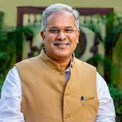 मुख्यमंत्री ने गौठान में सब्जी की खेती करने वाली महिलाओं को किया प्रोत्साहित 1 मुख्यमंत्री ने गौठान में सब्जी की खेती करने वाली महिलाओं को किया प्रोत्साहित