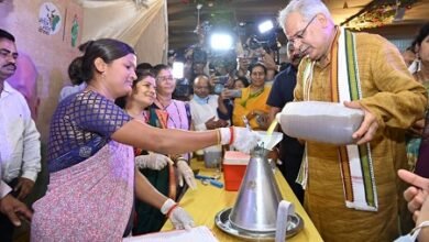 मुख्यमंत्री ने आज हरेली पर्व से राज्य में गौ-मूत्र खरीदी का किया शुभारंभ...