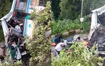 Bus Accident: यात्रियों की जान खतरे में पड़ी, खाई में गिरते-गिरते बची रोजवेज बस...