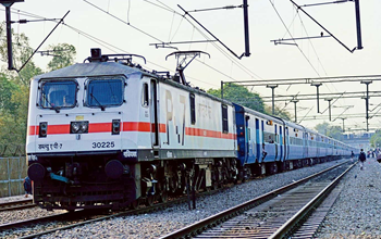 Indian Railways: रेल क‍िराये में सीनियर स‍िटीजन को फ‍िर म‍िलेगी छूट! लेक‍िन इस बार होगा यह न‍ियम...