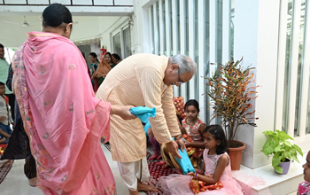 नवरात्रि के पावन अवसर पर भिलाई 3 स्थित मुख्यमंत्री निवास में कन्याभोज का किया गया आयोजन...