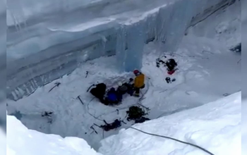 जहां बर्फ में समा गए 29 लोग; देखें वहां का दिल दहला देने वाला ये घटना...
