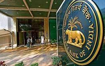 RBI ने इन 2 बड़े सहकारी बैंकों पर लगाया जुर्माना, कहीं आपका अकाउंट भी तो नहीं...