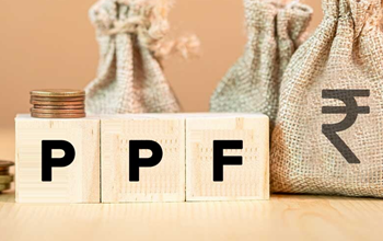 PPF: एक दशक में निवेश सीमा तो बढ़ी लेकिन ब्‍याज दर 1.7 फीसदी घट गई...