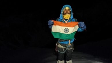 शिखर पर पाटन के चमन, हिमाचल के माउंट फ्रेंडशिप पीक पर फहराया छत्तीसगढ़िया ओलंपिक का झंडा