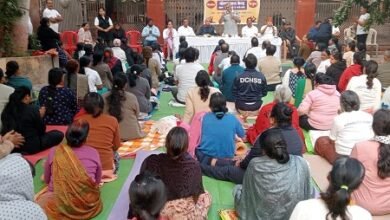 योग आयोग के अध्यक्ष ज्ञानेश शर्मा ने रायपुर में 25 वें निःशुल्क नियमित योगाभ्यास केंद्र का किया शुभारंभ