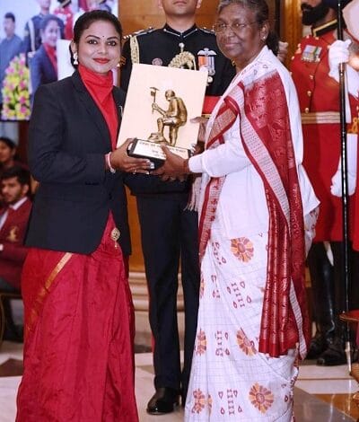 मुख्यमंत्री ने पर्वतारोही सुश्री नैना सिंह धाकड़ को राष्ट्रपति द्वारा सम्मानित होने पर दी बधाई एवं शुभकामनाएं