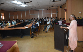अधिष्ठाता छात्र कल्याण दाऊ श्री वासुदेव चंद्राकर कामधेनु विश्वविद्यालय में हुआ कार्यक्रम का आयोजन