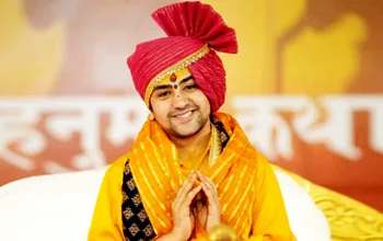 पीले होने जा रहे धीरेंद्र शास्त्री के हाथ, शादी पर खुलकर बताई 'मन की बात'; भगवान के भी गृहस्थ होने की दलील 4 पीले होने जा रहे धीरेंद्र शास्त्री के हाथ, शादी पर खुलकर बताई 'मन की बात'; भगवान के भी गृहस्थ होने की दलील