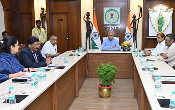 अध्ययन दल में आये भारतीय वन सेवा के अधिकारियों ने मुख्यमंत्री से मुलाकात में कहा– छत्तीसगढ़ की नरवा विकास योजना देश के अन्य राज्यों के लिये अनुकरणीय