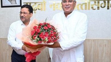 मुख्यमंत्री भूपेश बघेल को छत्तीसगढ़ यूथ साइंटिस्ट कांग्रेस के आयोजन में आने का दिया न्यौता...