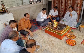 हनुमान जन्मोत्सव: निगम परिसर स्थित माँ दुर्गा मंदिर हवन कार्यक्रम में मेयर हुए शामिल...