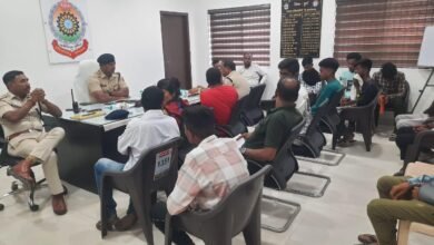 यातायात पुलिस दुर्ग द्वारा सेंट्रल एवेन्यू में स्टंट करने वाले 3 KTM, 3 बुलेट , 4 पल्सर एवम अन्य कुल 18 बाईक को किया गया जप्त...