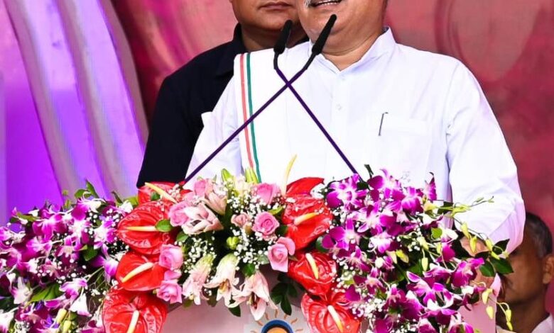 किसानों और भूमिहीन मजदूरों को मिलेगी इसी माह न्याय योजना की तीसरी किश्त... 1 किसानों और भूमिहीन मजदूरों को मिलेगी इसी माह न्याय योजना की तीसरी किश्त...