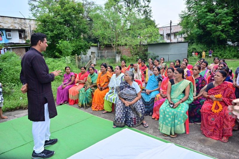 सेक्टर 3 और सेक्टर 5 में विधायक ने निकाली प्रगति यात्रा...