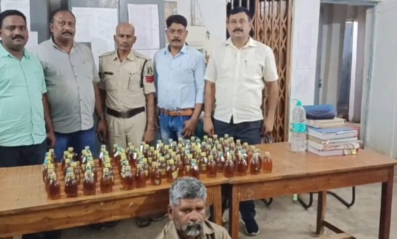 शराब के अवैध कारोबारी के विरूद्ध दुर्ग पुलिस की कार्यवाही