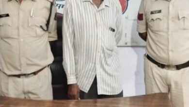 नेवई पुलिस की कार्यवाही वाहन चेकिंग के दौरान नगदी कैश बरामद...