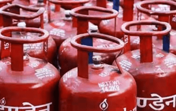 LPG Gas Cyliner: नए साल से पहले तोहफों की बौछार, इस राज्य में गरीब परिवारों को सिर्फ ₹450 में मिलेगा गैस सिलेंडर