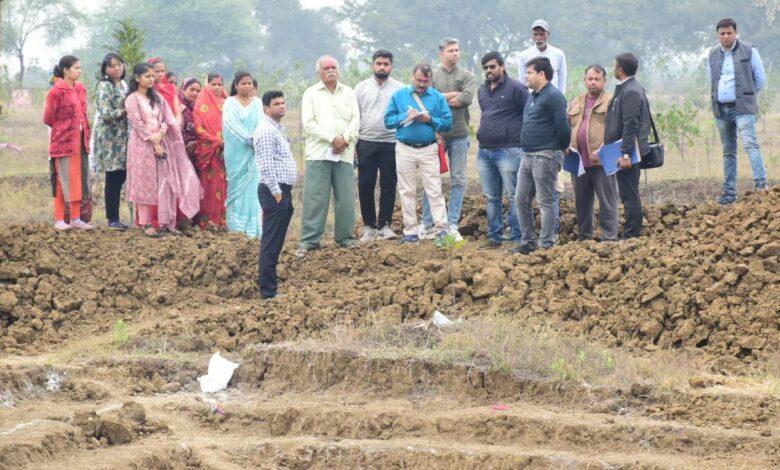 इस राज्य से आए पत्रकारों के दल ने भारत सरकार के फ्लैगशिप योजनाओं अंतर्गत किए जा रहे कार्यों का किया अवलोकन... 1 इस राज्य से आए पत्रकारों के दल ने भारत सरकार के फ्लैगशिप योजनाओं अंतर्गत किए जा रहे कार्यों का किया अवलोकन...