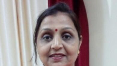 बीएसपी अधिकारी की पत्नी श्रीमती सावित्री जंघेल ने डॉक्टर ऑफ फिलॉसफी की उपाधि प्राप्त की...