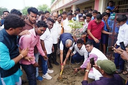 कलार (सिन्हा) समाज युवा मंच अभनपुर मंडल के तत्वाधान में आयोजित वार्षिक युवा सम्मेलन में शामिल हुए: बृजमोहन अग्रवाल...