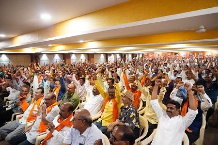 रायपुर दक्षिण के मतदाताओं, कार्यकर्ताओं का सांसद बृजमोहन अग्रवाल ने किया सम्मान...