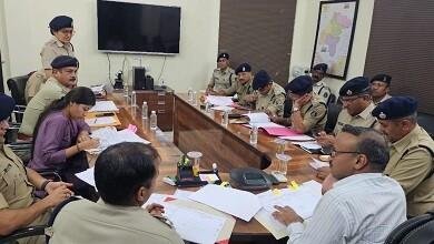 पुलिस महानिरीक्षक दुर्ग रेंज रामगोपाल गर्ग द्वारा चिटफंड के लंबित मामलों पर महत्वपूर्ण बैठक...