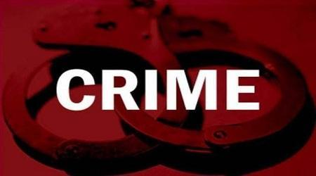 बहन को प्रेमी के साथ देख भड़का नाबालिग भाई, कैंची से हमला कर युवक को उतारा मौत के घाट... 1 बहन को प्रेमी के साथ देख भड़का नाबालिग भाई, कैंची से हमला कर युवक को उतारा मौत के घाट...