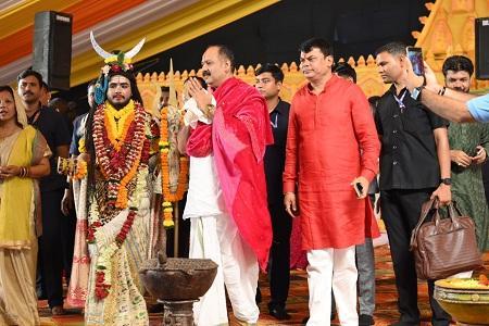 सावन के दूसरे सोमवार, शिवमय हुआ ट्विनसिटी: भक्तों का उमड़ा जनसैलाभ, शिव महापुराण के पांचवे दिन सुहाने मौसम में कथा सुनने पहुंचे हजारों श्रदालु...