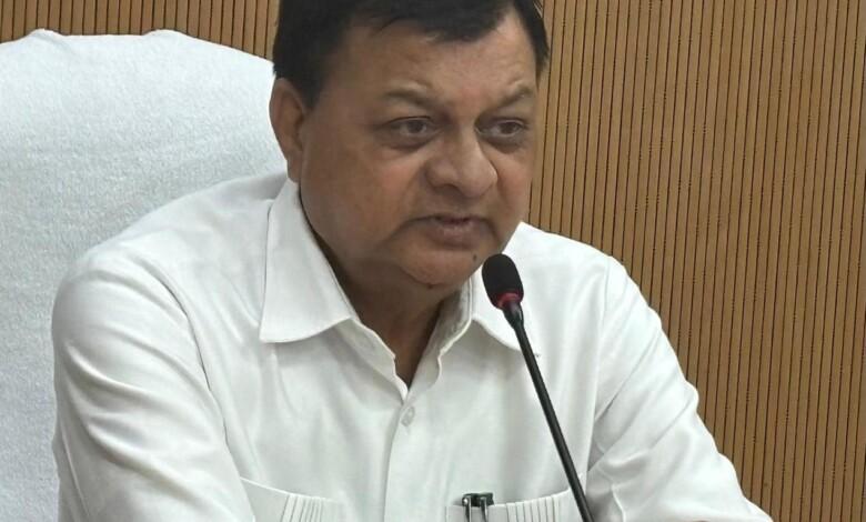 कोरबा इलाके में सड़कों का तेजी से हो रहा निर्माण... 1 कोरबा इलाके में सड़कों का तेजी से हो रहा निर्माण...