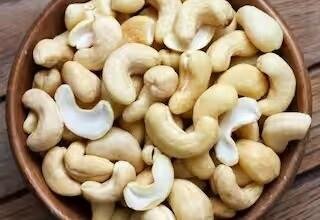 Benefits of cashew: स्‍वाद में मीठा है मगर डायब‍िटीज कंट्रोल करता है ये ड्राई फ्रूट, हड्ड‍ियों में आती है जान...