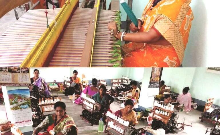 ग्रामोद्योग विभाग द्वारा 400 बुनकरों को रोजगार... 1 ग्रामोद्योग विभाग द्वारा 400 बुनकरों को रोजगार...