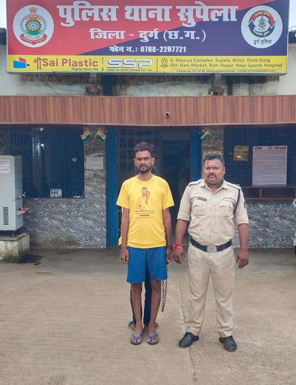 धारदार चाकु से हमला करवाने वाला आरोपी गिरफ्तार... 1 धारदार चाकु से हमला करवाने वाला आरोपी गिरफ्तार...