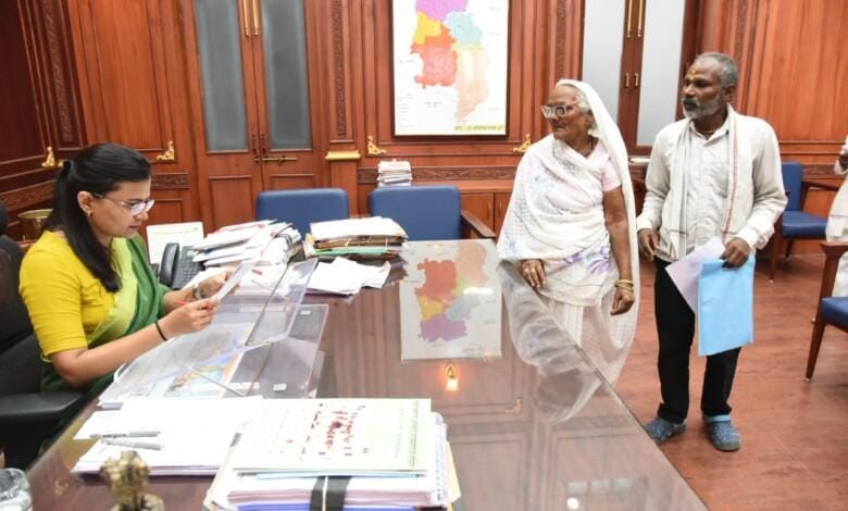 मुख्यमंत्री नोनी सशक्तिकरण सहायता योजना का लाभ दिलाने दिया आवेदन... 1 मुख्यमंत्री नोनी सशक्तिकरण सहायता योजना का लाभ दिलाने दिया आवेदन...