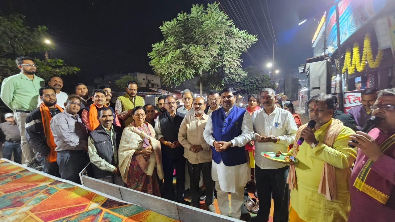 वार्ड 20 आदित्य नगर में होंगे विकास कार्य, विधायक गजेन्द्र यादव ने किया भूमिपूजन...