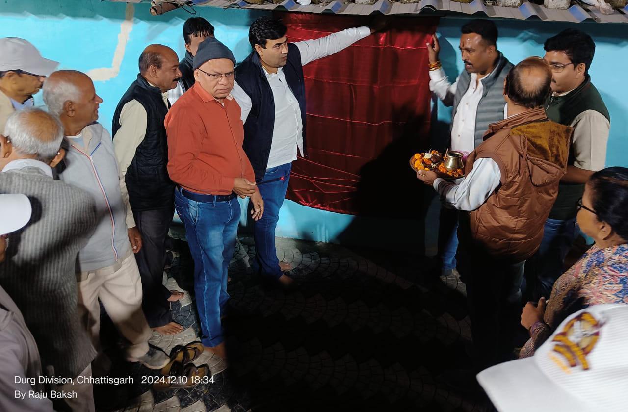सिंधिया नगर को मिली बैडमिंटन कोर्ट की सौगात...