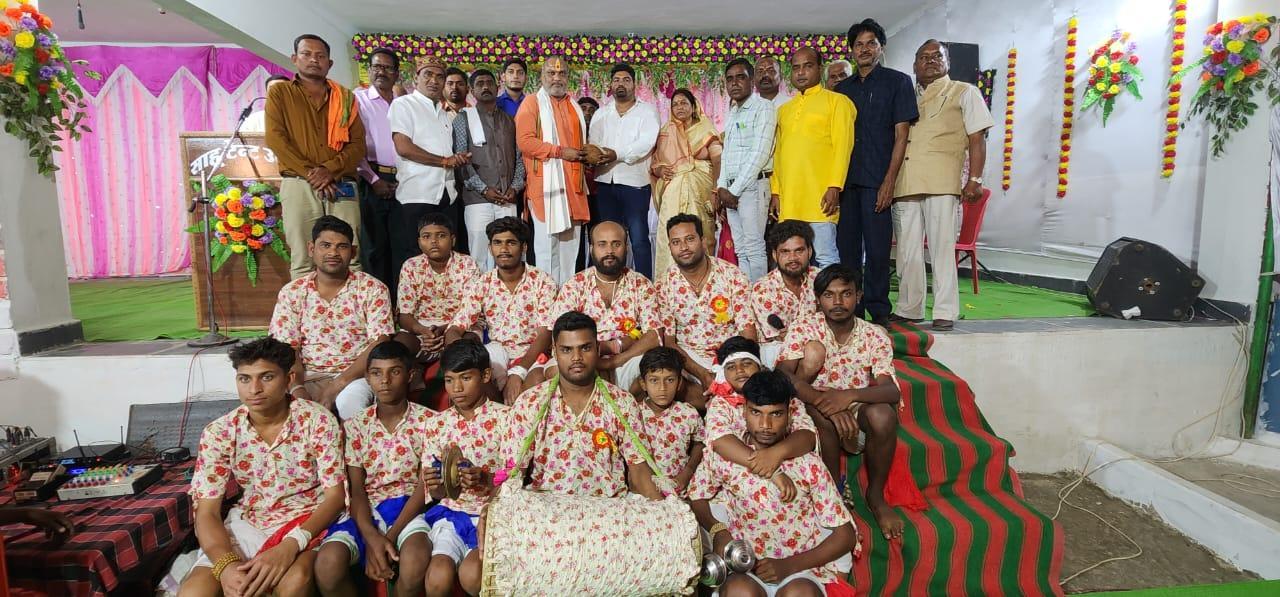 बाबा गुरु धासीदास जयंती व मंडाई मिलन समारोह कार्यक्रम में सम्मिलित हुए दुर्ग ग्रामीण विधायक ललित चंद्राकर