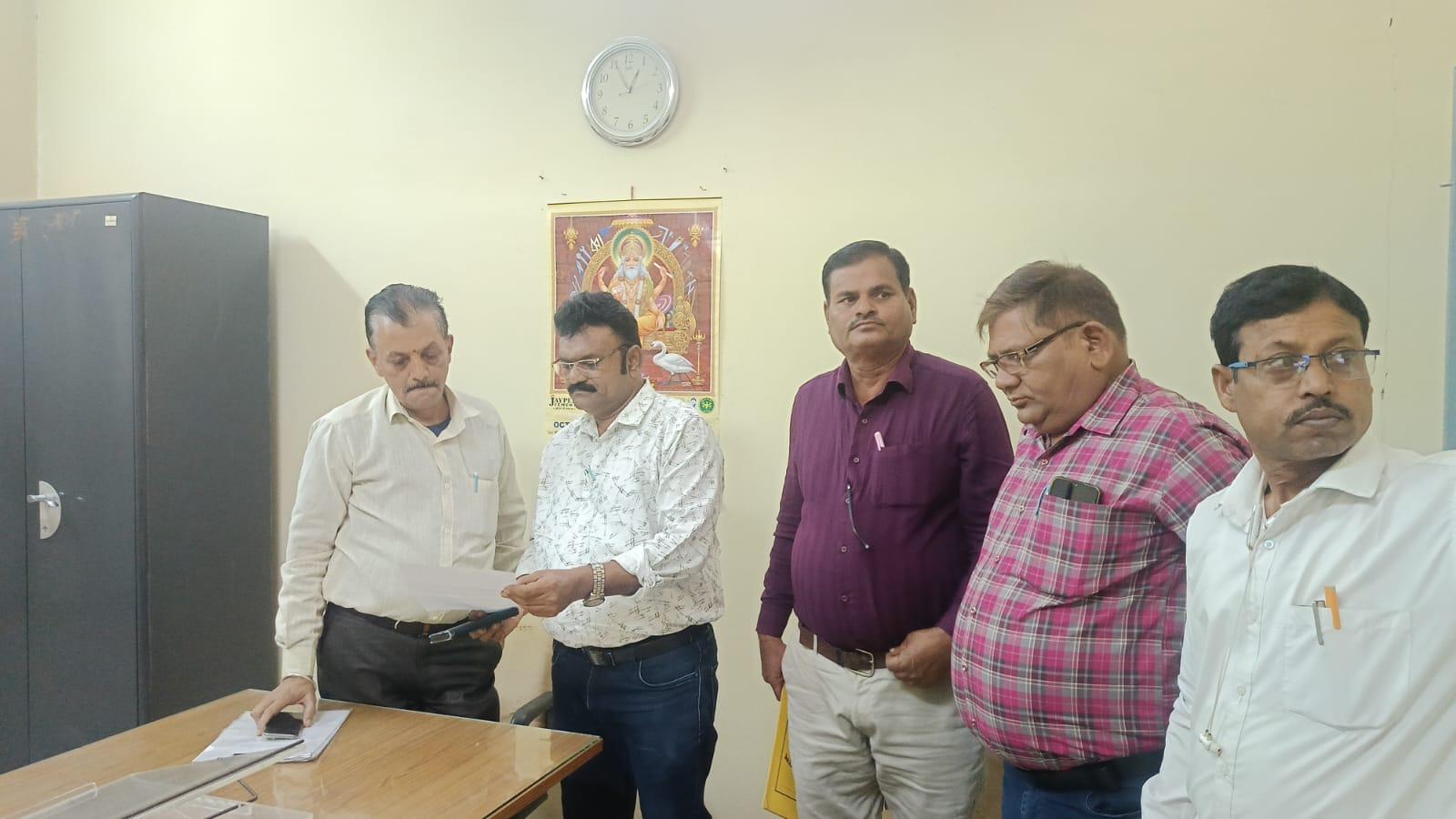 जे.पी.सीमेंट को 7 करोड़ 82 लाख संपत्तिकर जमा नहीं करने पर कुर्की वारंट जारी...