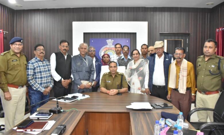 पुलिस विभाग से सेवानिवृत्त हो रहे अधिकारी/कर्मचारियों का सम्मान/विदाई समारोह 1 पुलिस विभाग से सेवानिवृत्त हो रहे अधिकारी/कर्मचारियों का सम्मान/विदाई समारोह