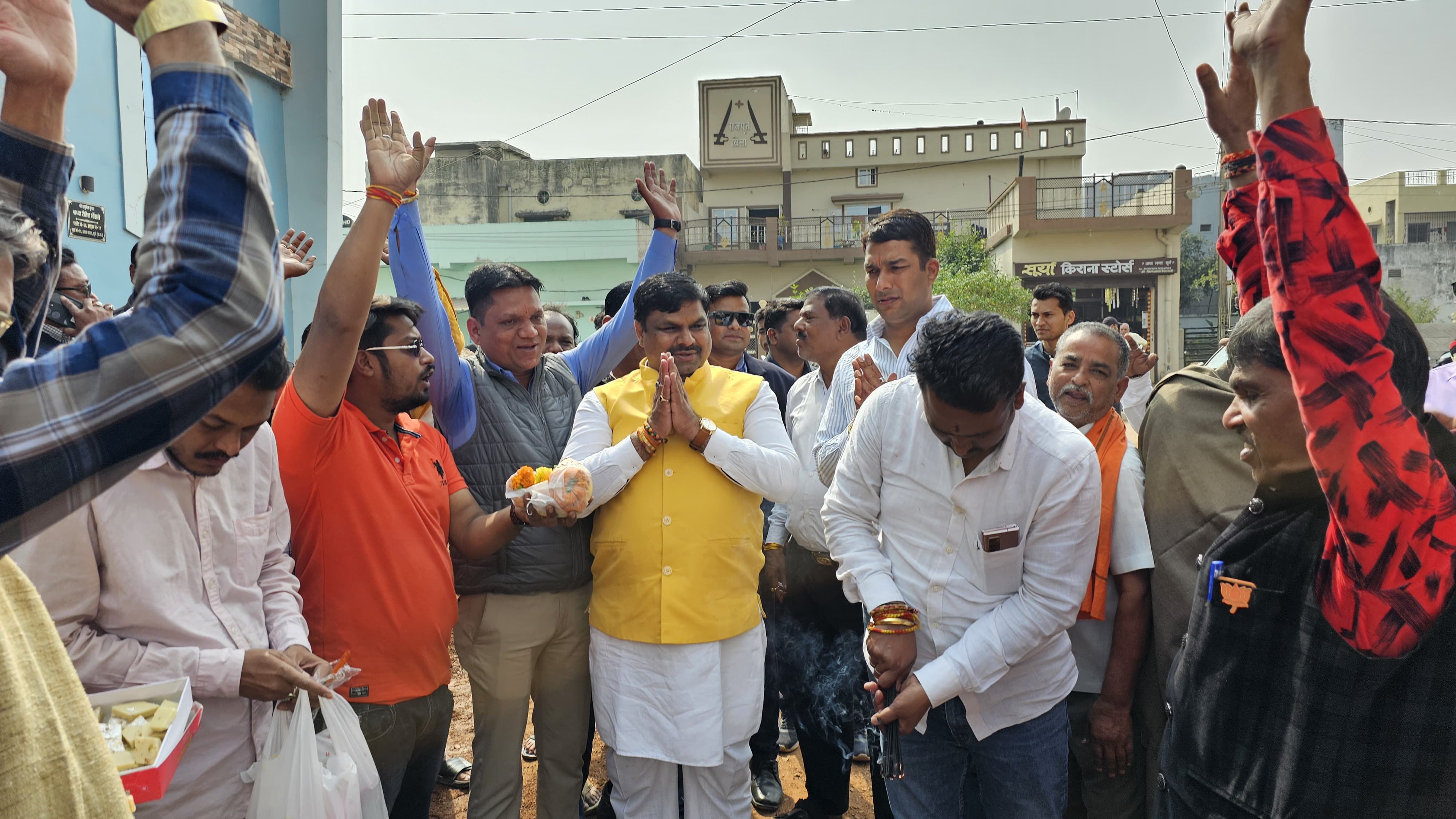 वार्ड 19 व 21 में डोमशेड और वार्ड 22 में सामुदायिक भवन की सौगात, विधायक गजेन्द्र यादव ने किया भूमिपूजन...