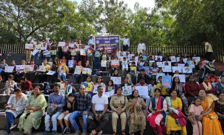 सड़क सुरक्षा माह 2025 के दौरान सड़क सुरक्षा को रेखांकित करते हुए स्कूली बच्चो के लिये पेंटिंग एवं रंगोली प्रतियोगिता का किया गया आयोजन...