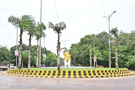 शहर का हर कोना संजो रहा भिलाई इस्पात संयंत्र: टाउनशिप के चौकों और सड़कों का नवीनीकरण और सौंदर्यीकरण... 1 शहर का हर कोना संजो रहा भिलाई इस्पात संयंत्र: टाउनशिप के चौकों और सड़कों का नवीनीकरण और सौंदर्यीकरण...