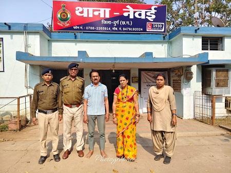 दुर्ग पुलिस की कार्यवाही: धोखाधडी करने वाला फरार आरोपीगण हुये गिरफ्तार.... 1 दुर्ग पुलिस की कार्यवाही: धोखाधडी करने वाला फरार आरोपीगण हुये गिरफ्तार....