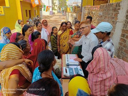 निकाय चुनाव हेतु ईवीएम का वार्डों प्रदर्शन,लोगो मे दिखा उत्साह....