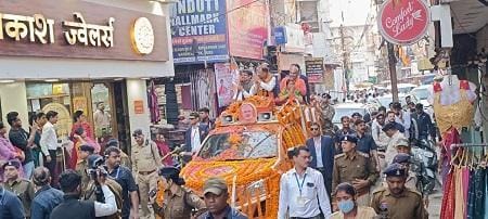 भाजपा महापौर प्रत्याशी अलका बाघमार एवं पार्षद प्रत्याशियों के पक्ष में मुख्यमंत्री विष्णु देव साय ने किया रोड शो...